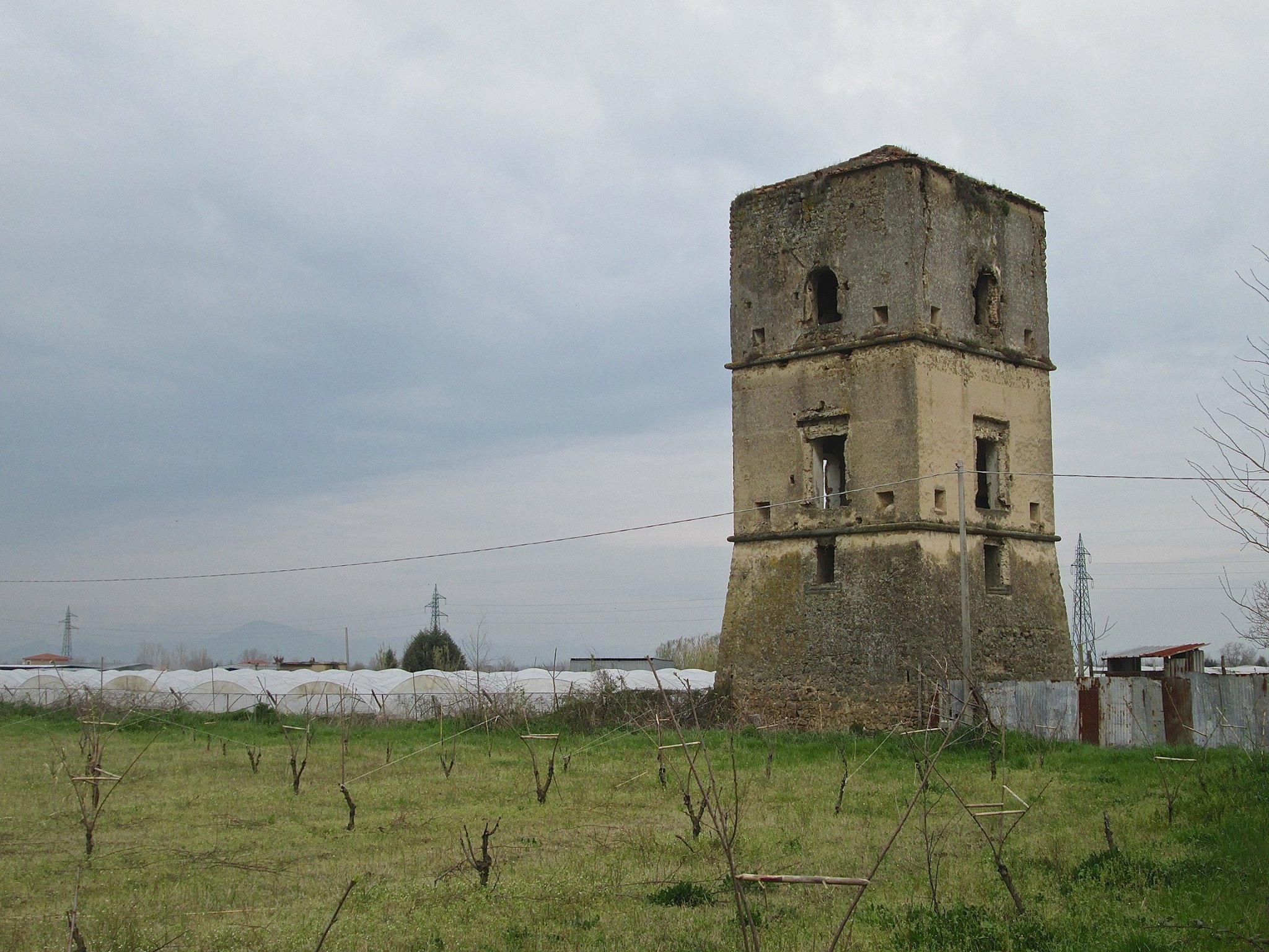 Centora: un casale, una torre e le tracce di un passato remoto