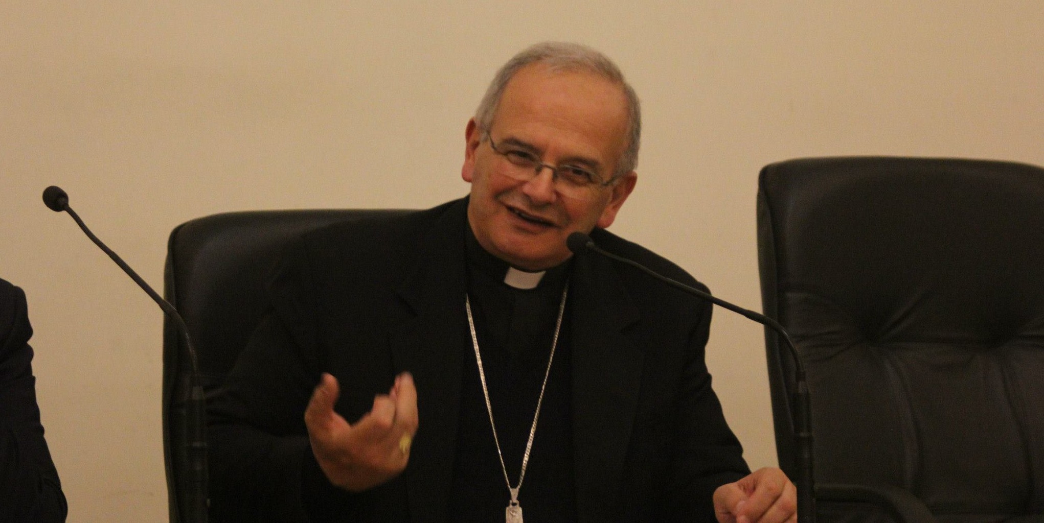Gli auguri del Centro Studi Normanni al vescovo Angelo Spinillo